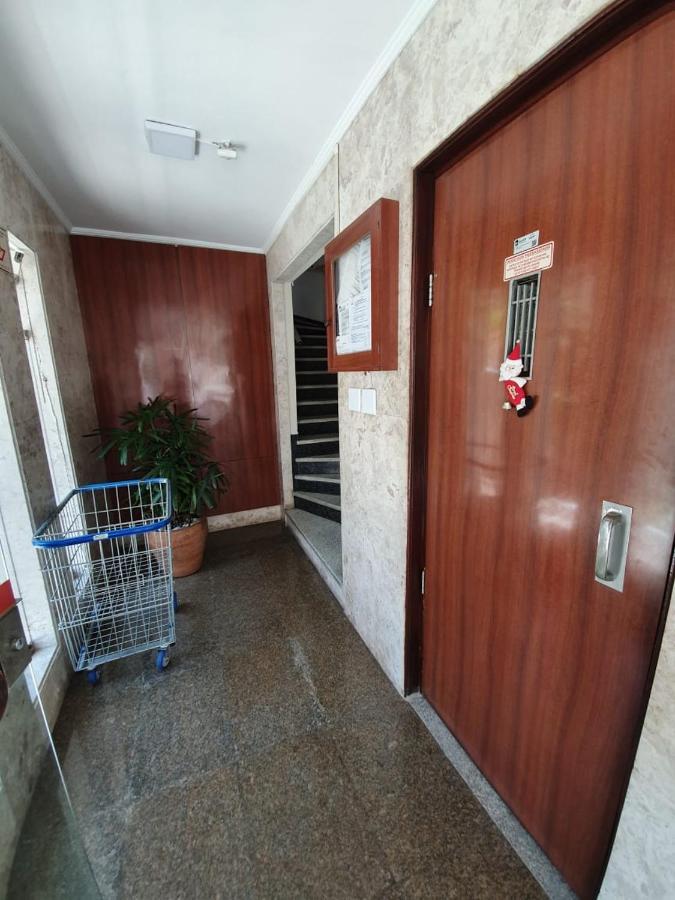 Lindo Apartamento Enseada Ate 6 Pessoas - 2 Quartos - 200mt Da Apartamento *